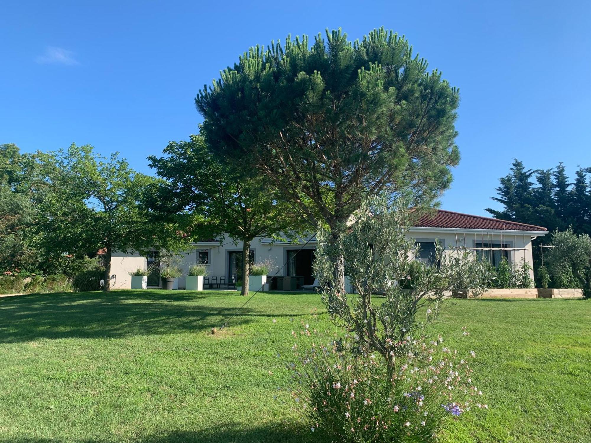Le Clos Du Pontet Orliénas Εξωτερικό φωτογραφία
